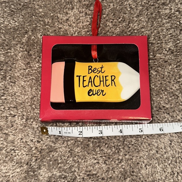 BEST TEACHER EVER ORNAMENT - Picture 3 of 3